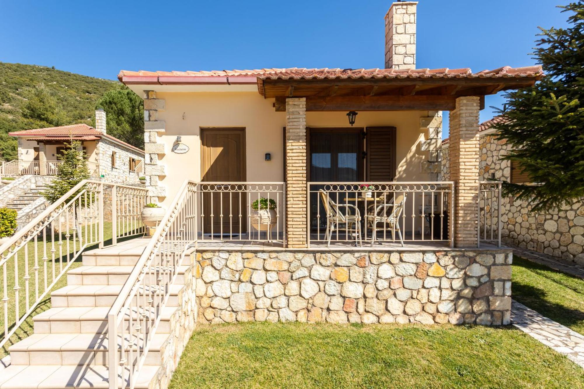 Pleiades Studios All Season Gems - Korinthos Stone Retreats Kalianoi Exterior photo