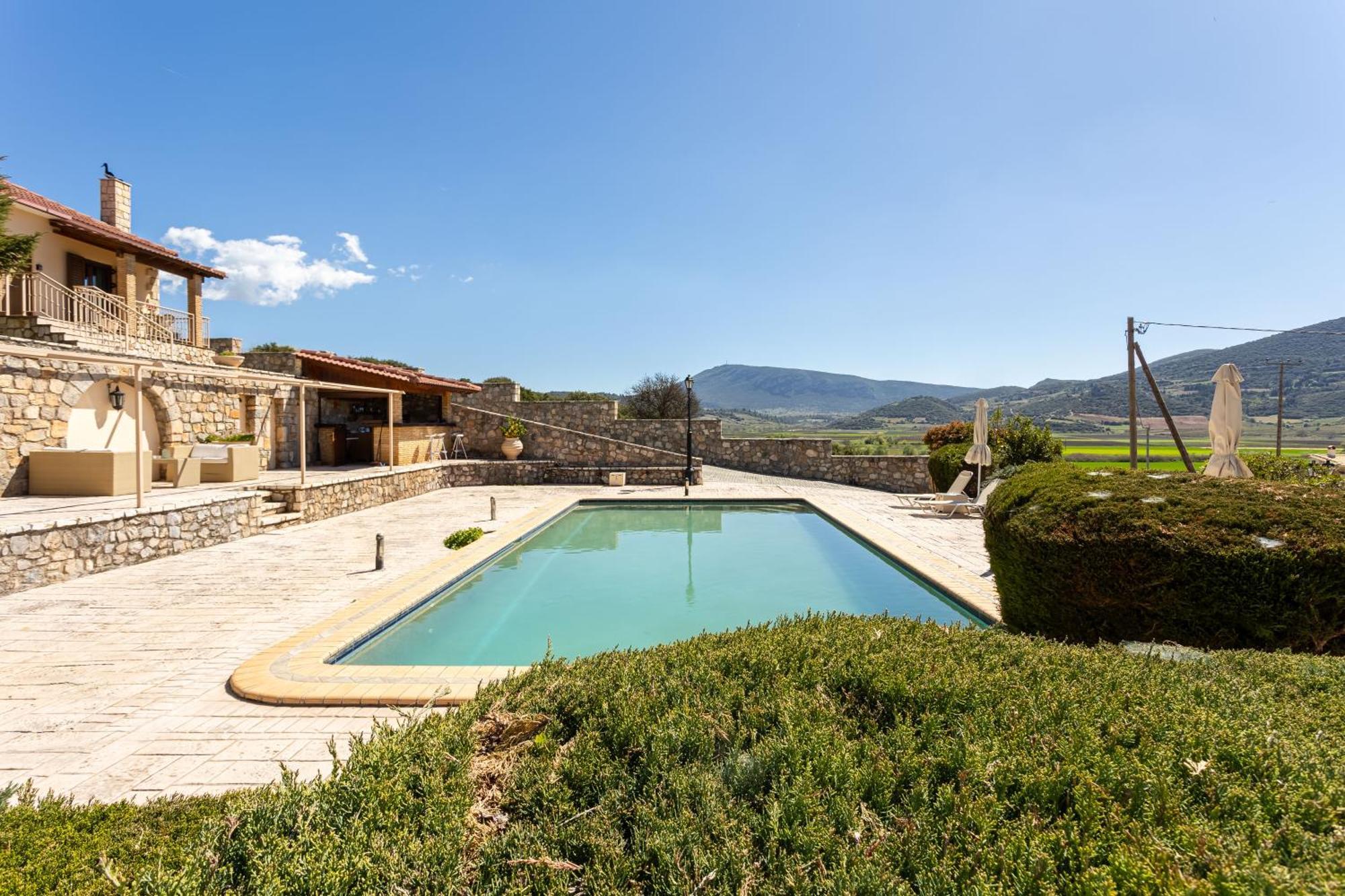 Pleiades Studios All Season Gems - Korinthos Stone Retreats Kalianoi Exterior photo